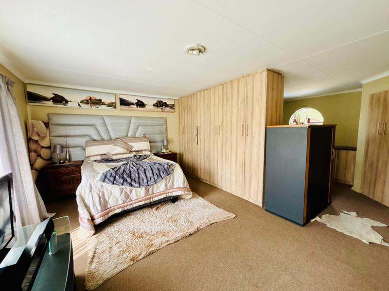 3 Bedroom Property for Sale in Pellissier Free State
